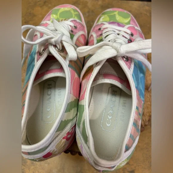 COACH Dawnell Patchwork Signature Sneakers - Picture 4 of 8